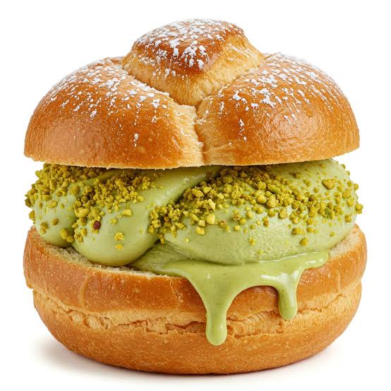 Brioche filled with Pistachio Ice Cream